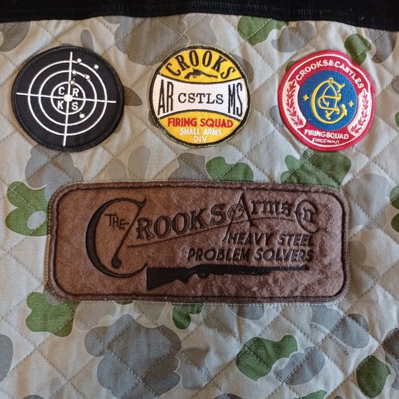 NWOT! Crooks Arms Co. Camo lined Vest - Many logos and patches (5231) - Picture 7 of 9